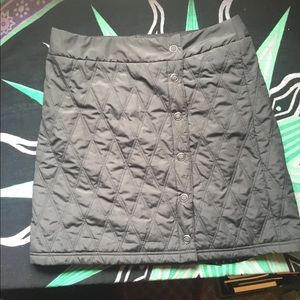 Sahalie quilted/insulated skirt.  Size Medium